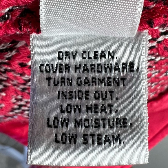 St. John Knit Red, Black and White Boucle Patterned Jacket, Size 8 - Picture 14 of 15